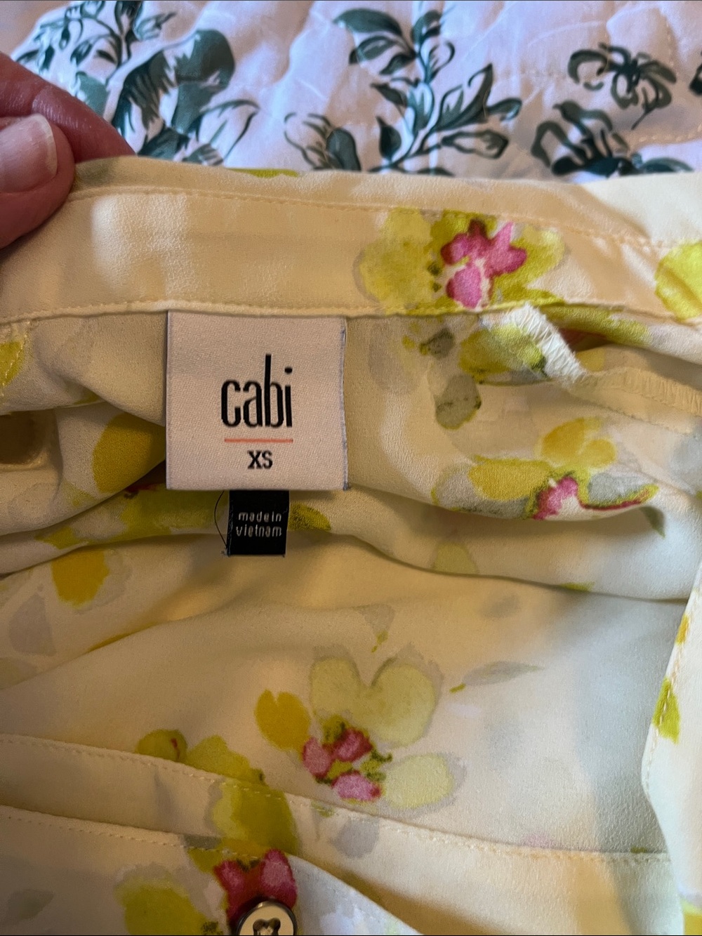 Cabi Go To Blouse 6294 - Picture 2 of 3